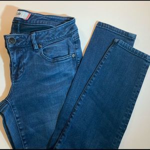 👖 CAbi Skinny Jeans Women Size 4
